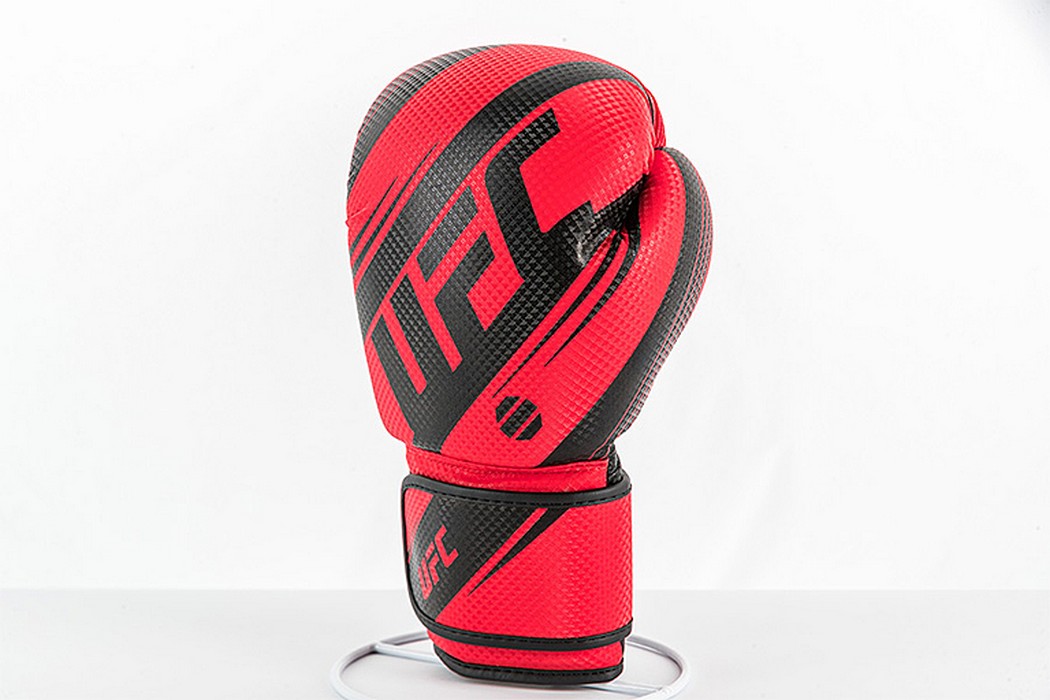 Боксерские перчатки UFC PRO Performance Rush Red,14oz 1050_700